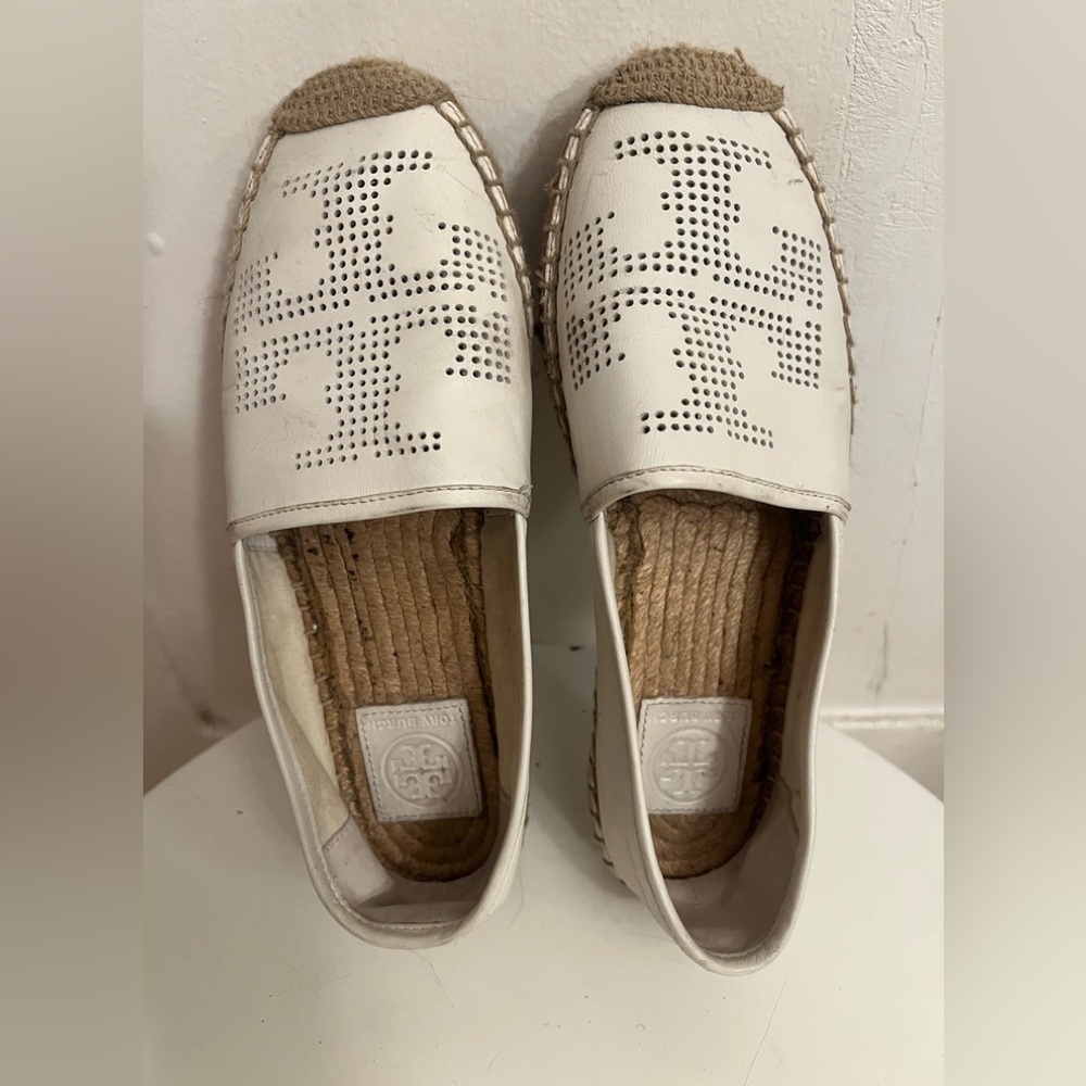 Tory Burch Cream/white ish  Espadrilles 
Size 7